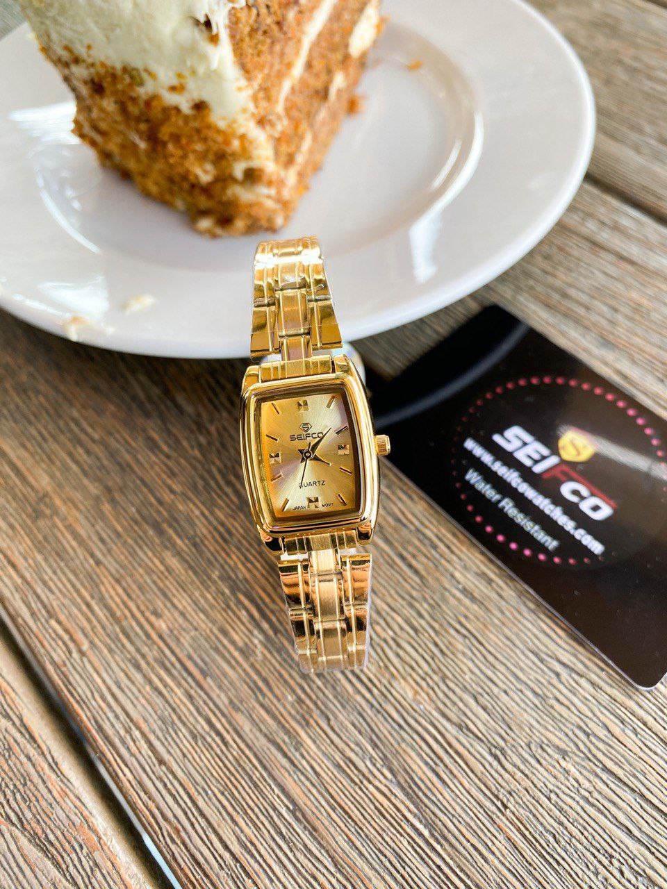 SEIFCO Classic Women’s Stainless Steel Quartz Watch with Gold Dial and Gold Bracelet - الصورة 3