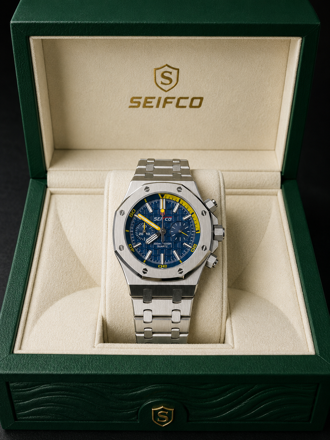 Men’s Stainless Steel Watch with Textured Blue Dial and Silver Bracelet - الصورة 2