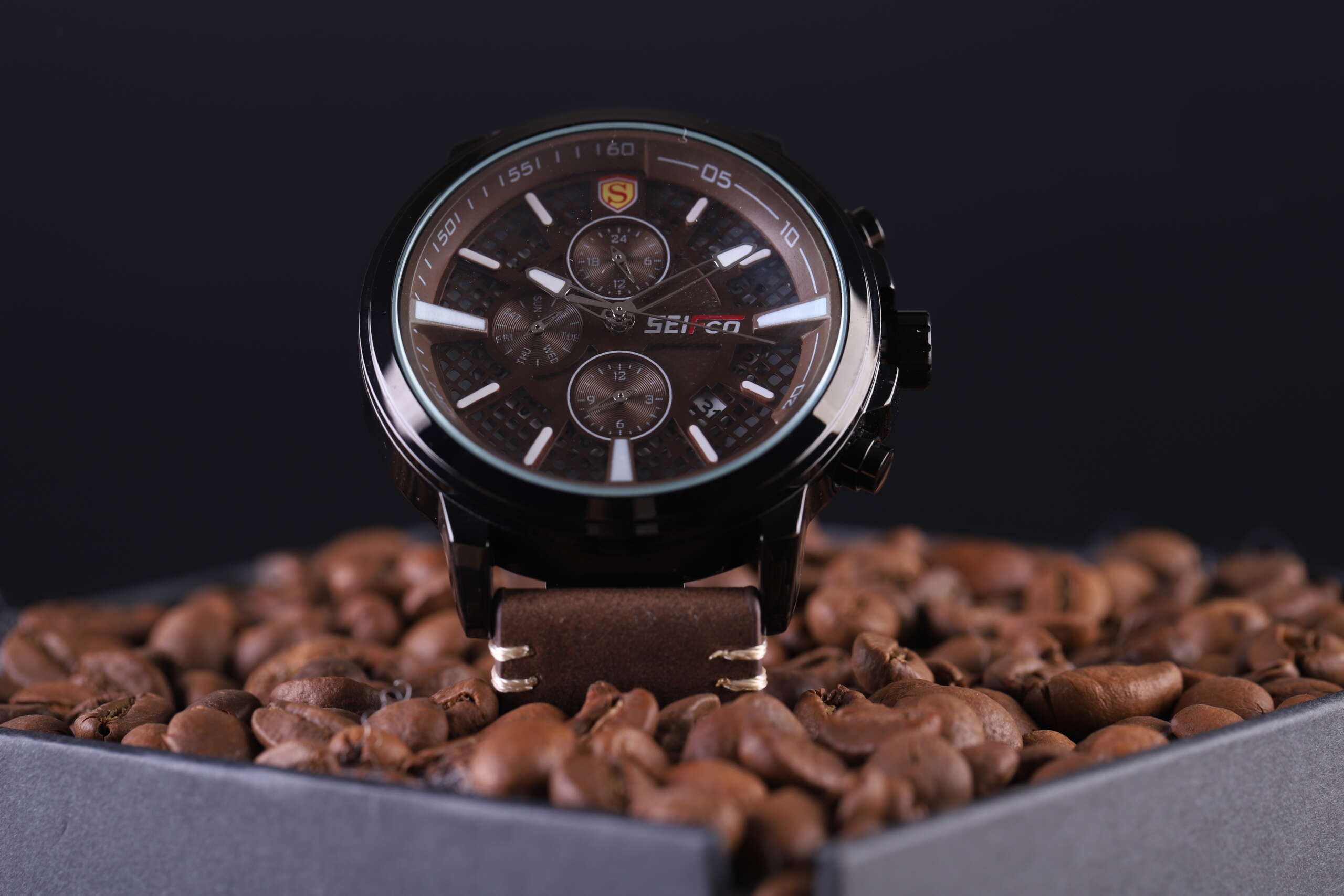 SEIFCO Sport Men’s Quartz Watch with Textured Brown Dial and Brown Leather Strap - الصورة 5