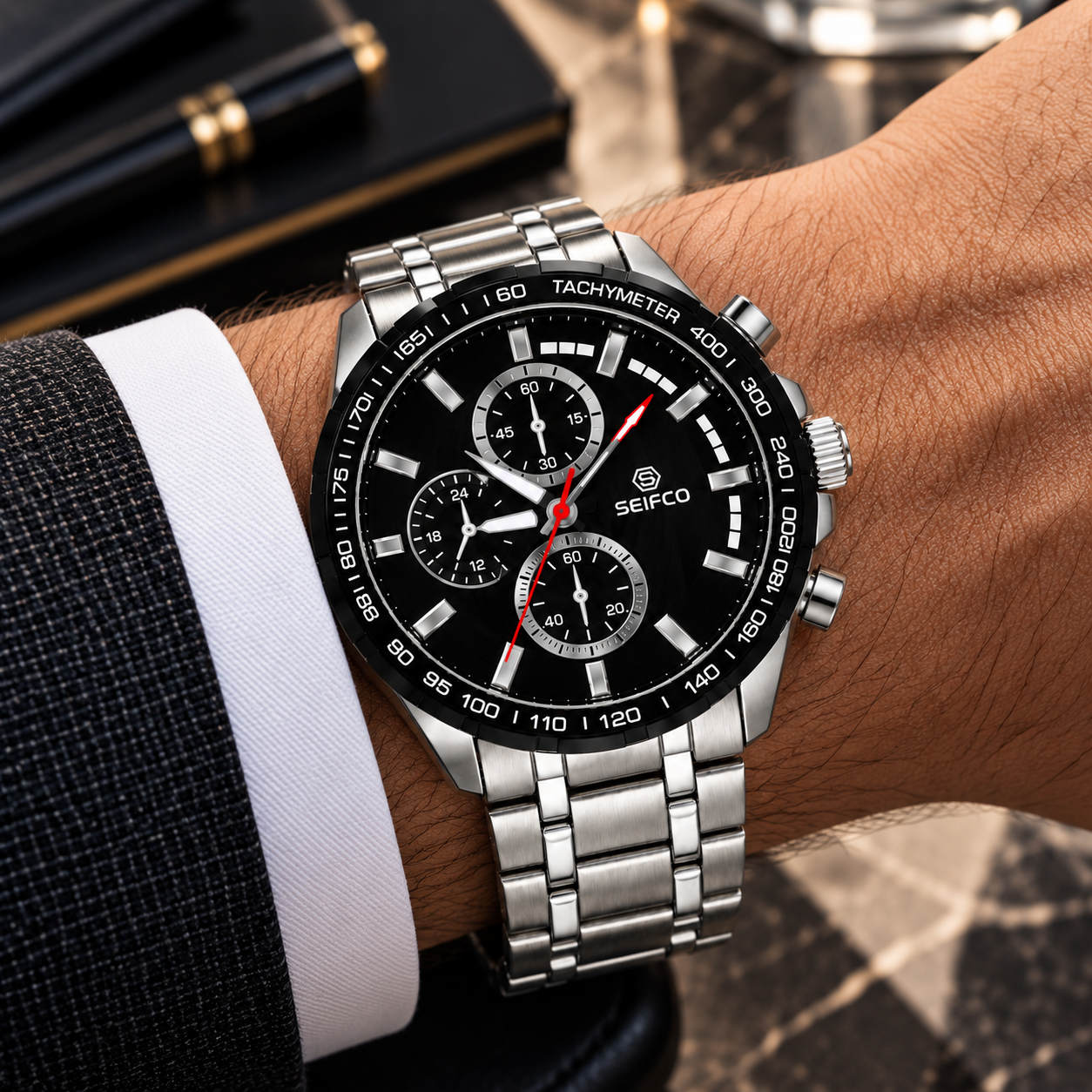 Men’s Silver Watch with Black Multi-Dial - الصورة 2